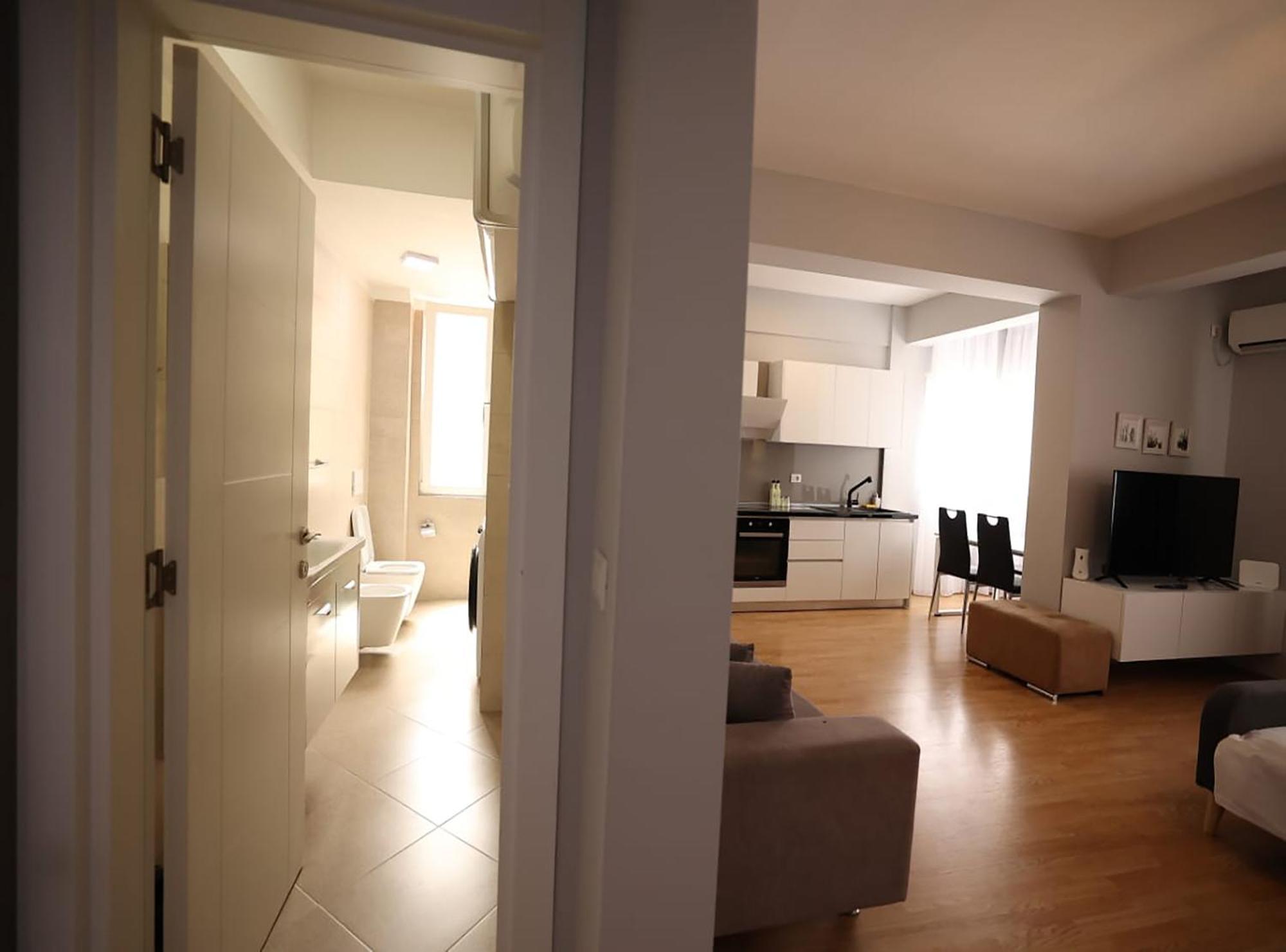 Arkle Apartment 3 Tirana Eksteriør billede